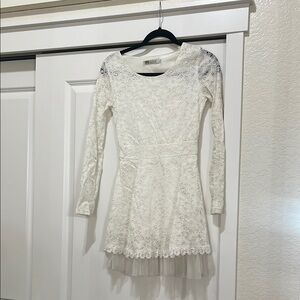 Elegant White Lace Dress
